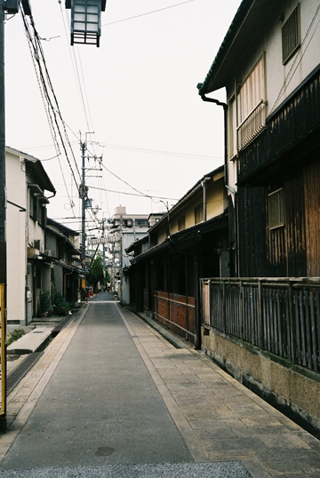 ファイル名: FH000023r.jpg
ファイルサイズ: 176.3KB FH000023r